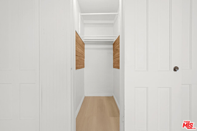 Building Photo - 3715 Homeland Dr