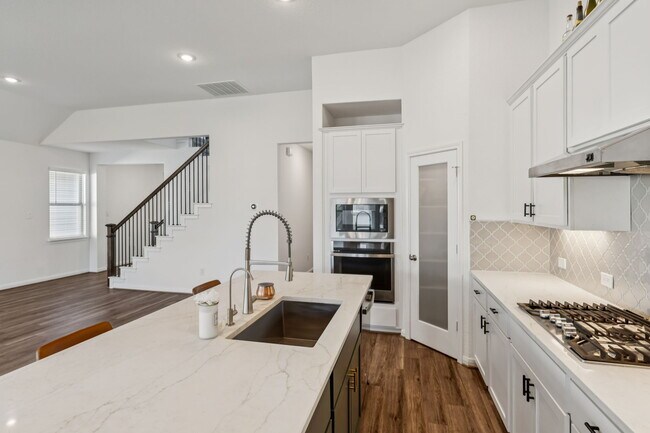 Building Photo - 12528 Gunsbach Wy