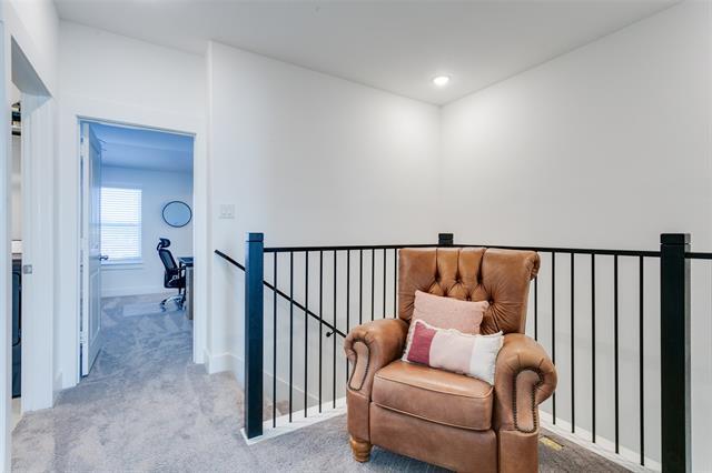 Building Photo - 7605 Reis Ln