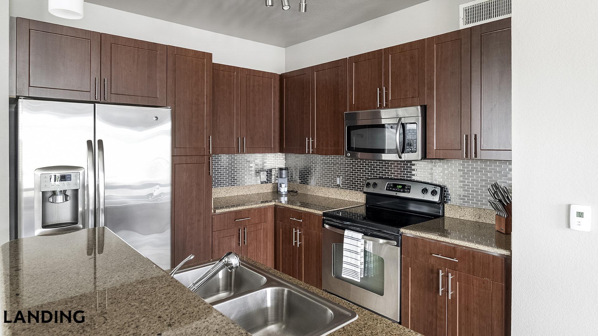 Building Photo - 15777 Quorum Dr