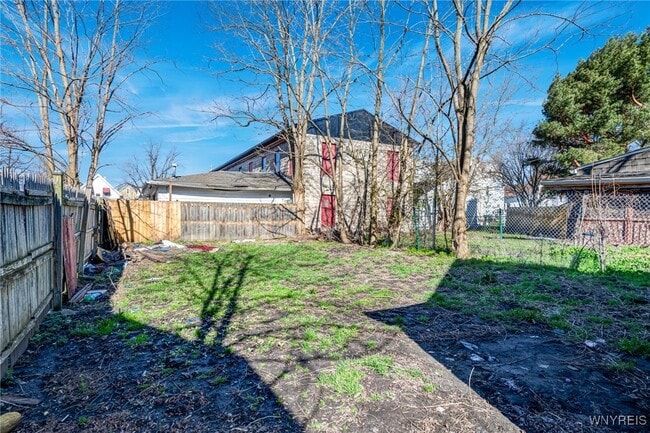 Building Photo - 20 Wood Ave