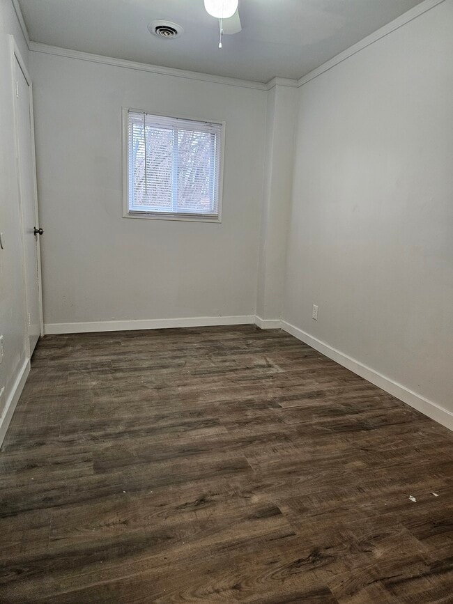 Building Photo - 6301 E 3rd Ave