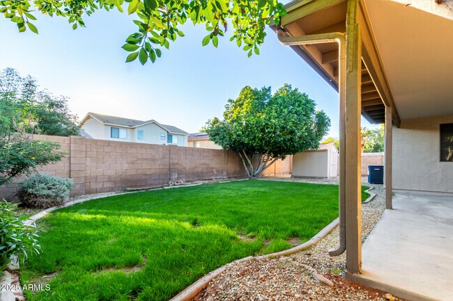 Building Photo - 6038 N Almanza Ln