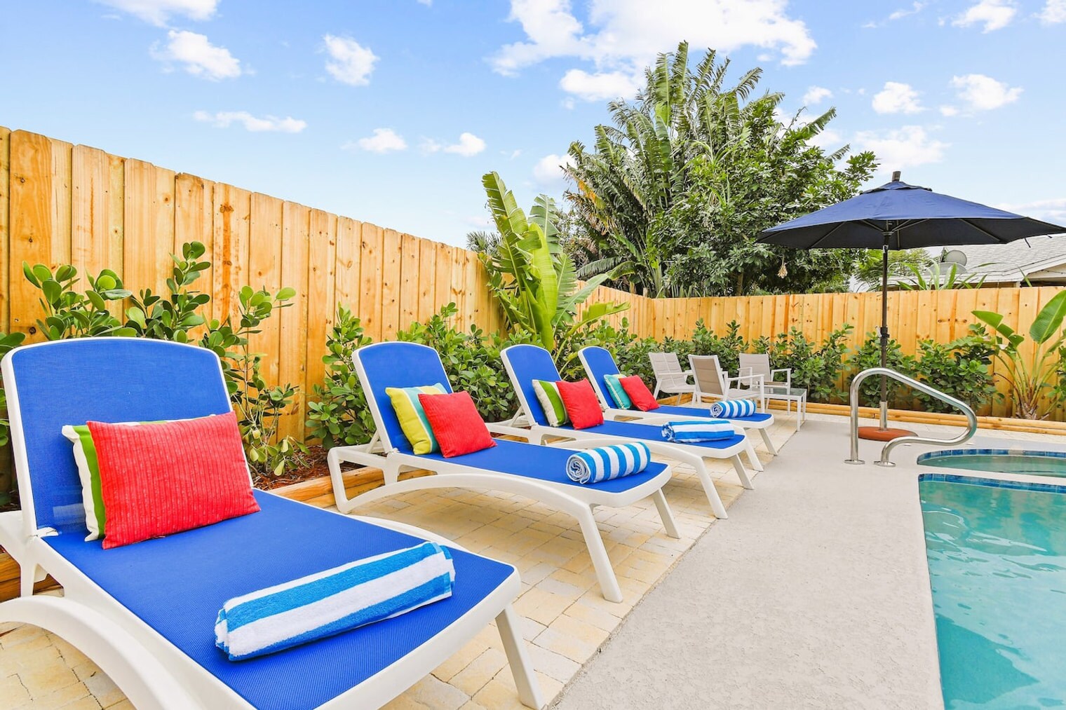 Building Photo - 9126 E Highland Pines Blvd