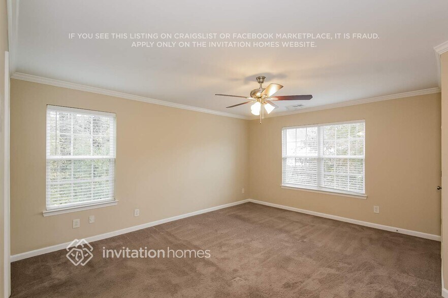 Building Photo - 920 Lakeside Ct