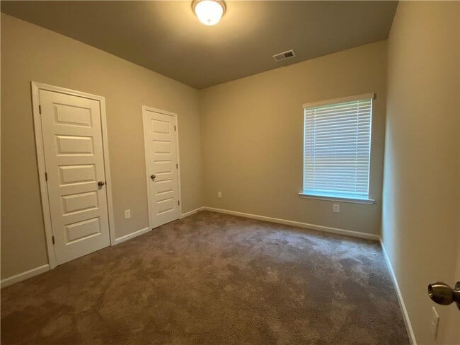 Building Photo - 2597 Bloom Cir