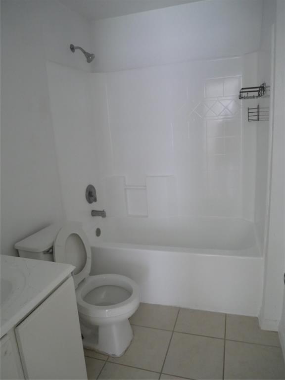 Building Photo - 6289 Wilcrest Dr