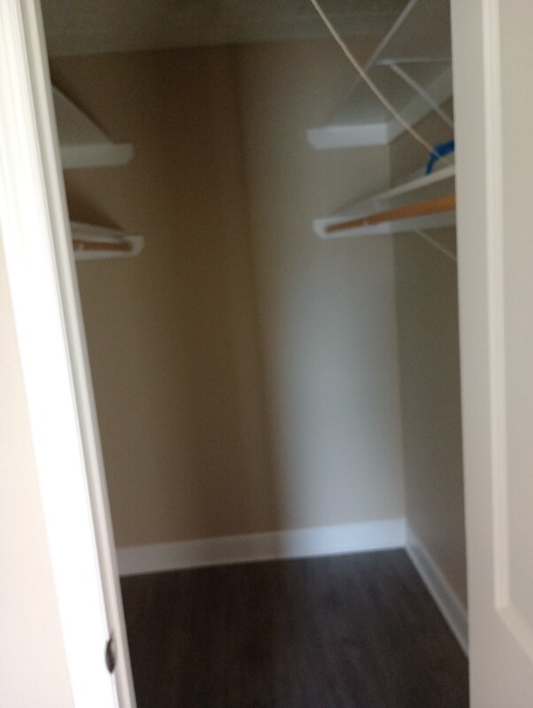 Building Photo - 1245 84th Ave N