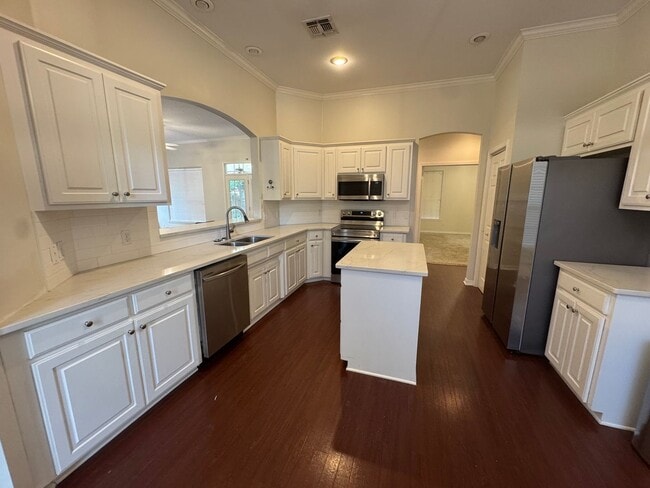 Building Photo - Beautiful 3 Bedroom home in The Haven