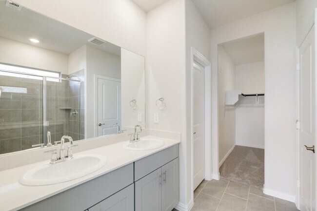 Building Photo - 109 Goosewood Dr