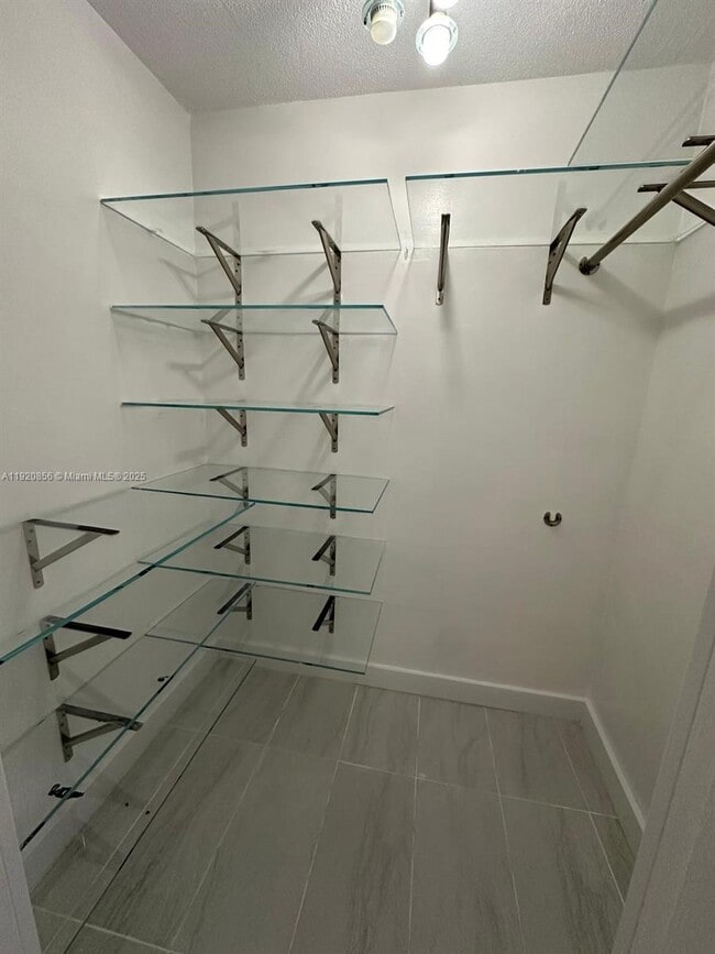 Building Photo - 1990 Brickell Ave