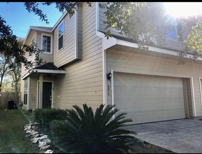 Building Photo - 2811 Hackamore Hollow Ln