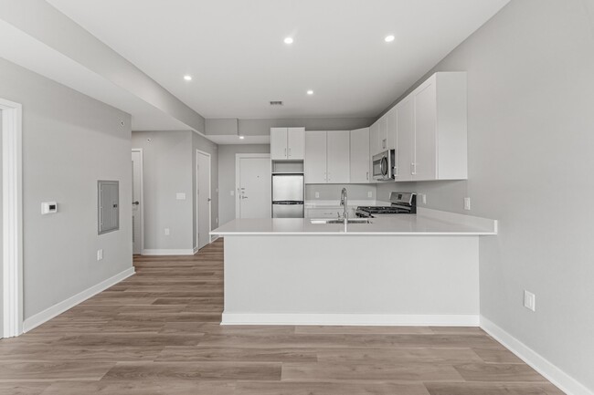 Building Photo - 475 Communipaw Ave