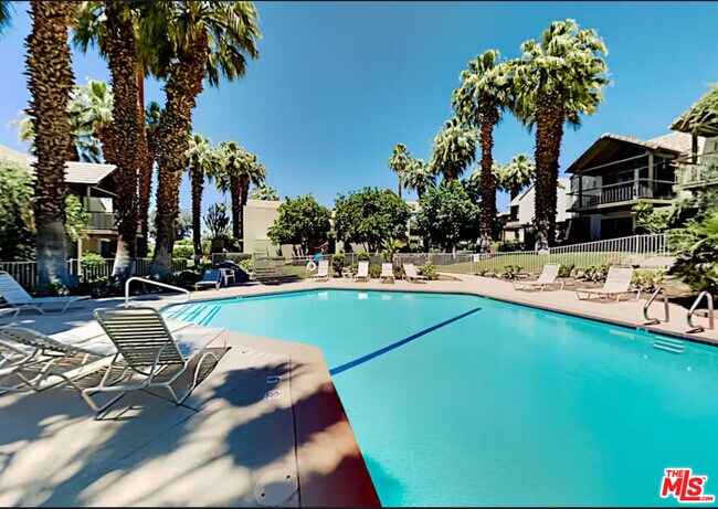 Building Photo - 78155 Cabrillo Ln