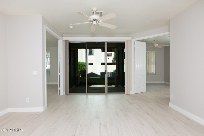Building Photo - 7508 E Earll Dr