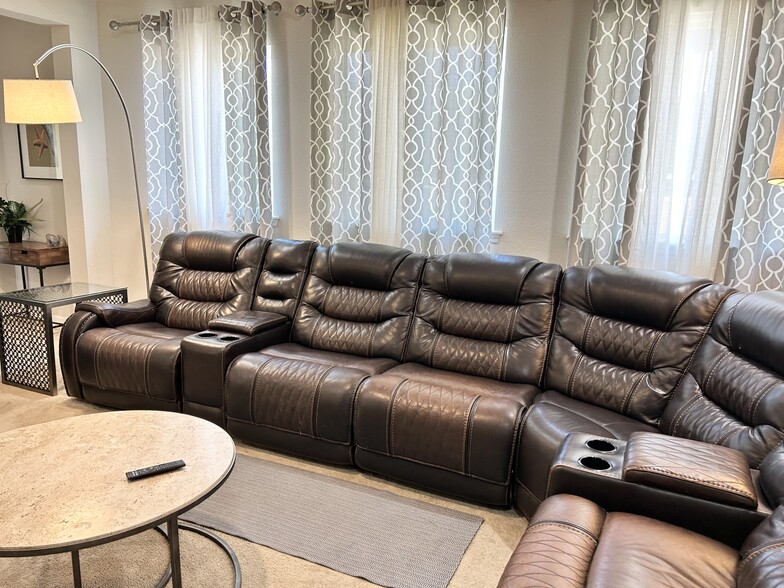 Building Photo - 411 Citrus Ridge Dr