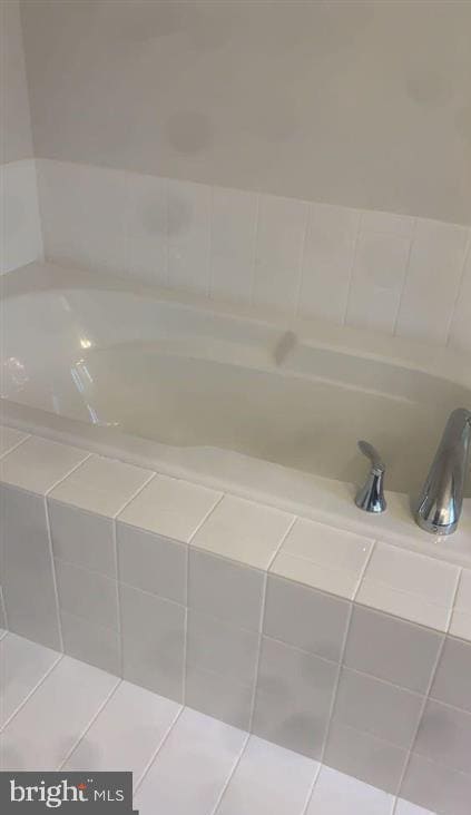 Building Photo - 235 Crofton Ct