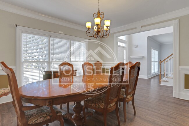 Building Photo - 127 Tara Blvd