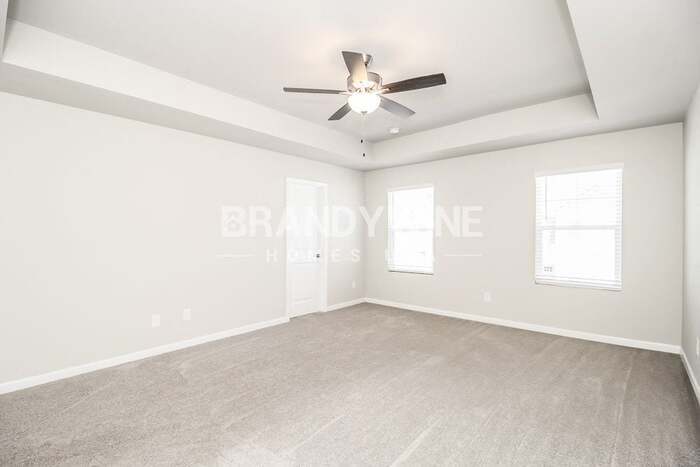 Building Photo - 303 Bascomb Crst