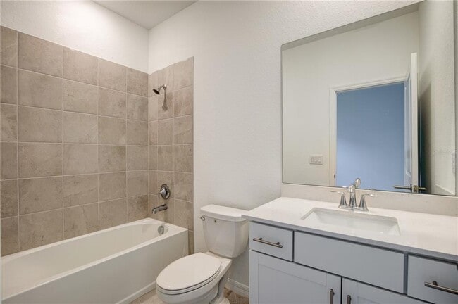 Building Photo - 19065 Cabernet Ct