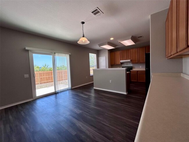 Building Photo - 8916 Ipswich Bay Dr