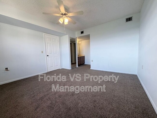 Building Photo - 3511 Village Blvd