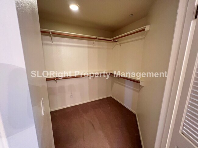 Building Photo - AVAILABLE JUNE- Condo Near Downtown SLO - 2 Bed / 2.5 Bath