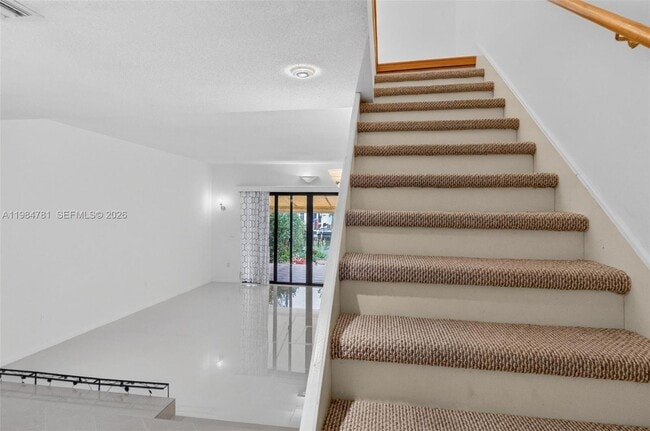 Building Photo - 1626 NE 105th St