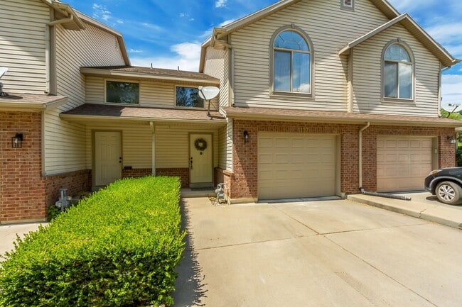 Building Photo - 1137 Holmes Creek Ln