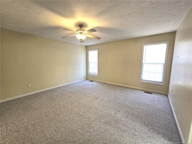 Building Photo - 359 Arlington Dr
