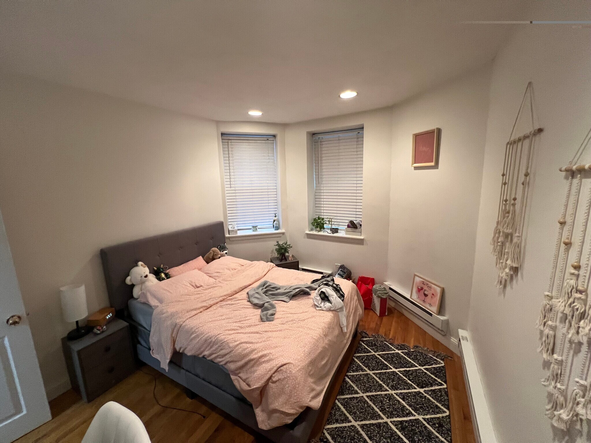 Building Photo - 73 Westland Ave