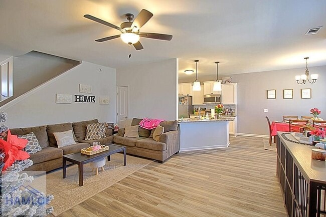 Building Photo - 1104 Marne Blvd