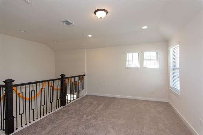 Building Photo - 4513 Post Loop