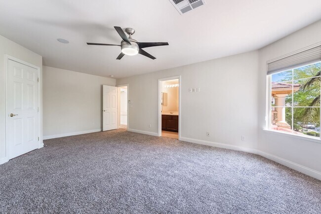 Building Photo - Beautiful Three Story, Five Bedroom Home w...