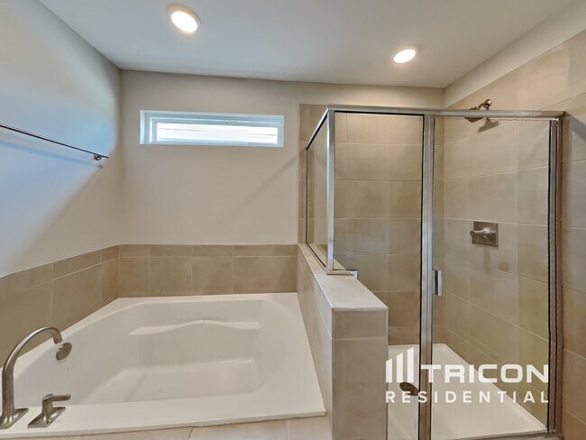 Building Photo - 160 Millbrook Dr