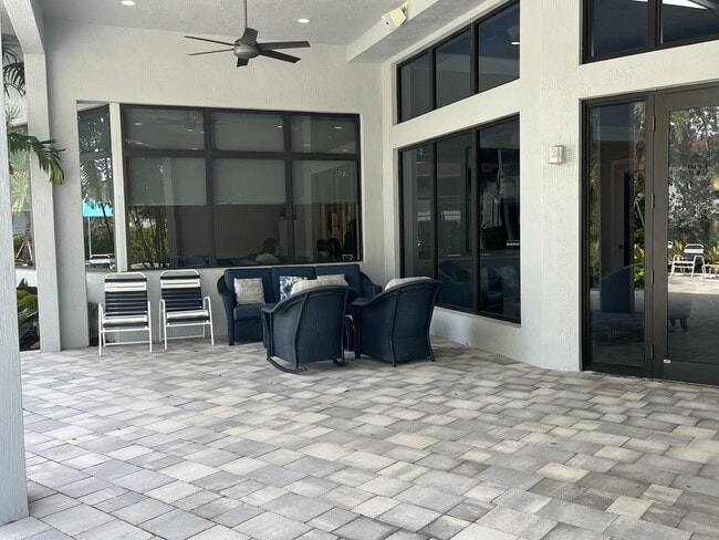 Building Photo - 6600 S Oriole Blvd