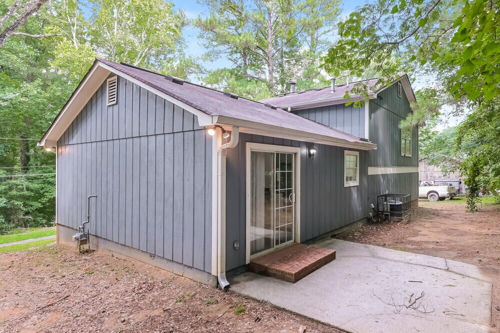 Building Photo - 3296 Goldenchain Dr