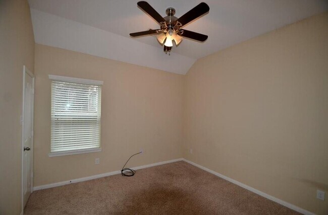 Building Photo - 9942 Taylor Springs Ln