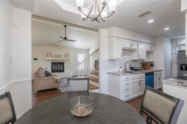 Building Photo - 8073 Bonnie Cir