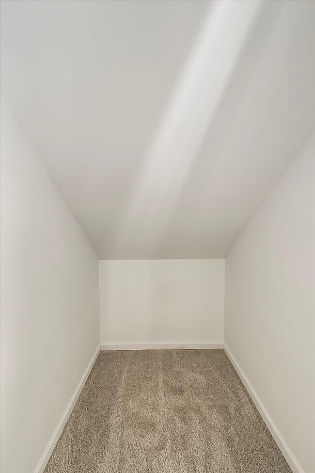 Building Photo - 1120 Liberty Rd