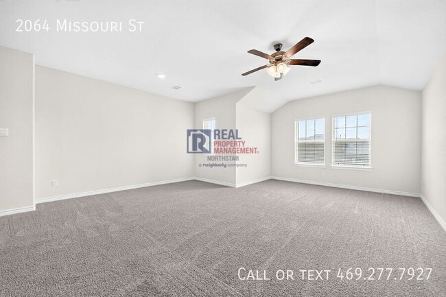 Building Photo - 2064 Missouri St