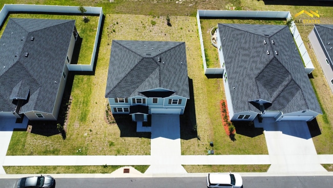 Building Photo - 4030 NE 33rd Ave