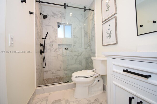 Building Photo - 794 San Remo Dr