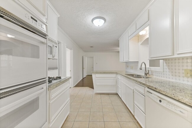 Building Photo - 10515 Eddystone Dr