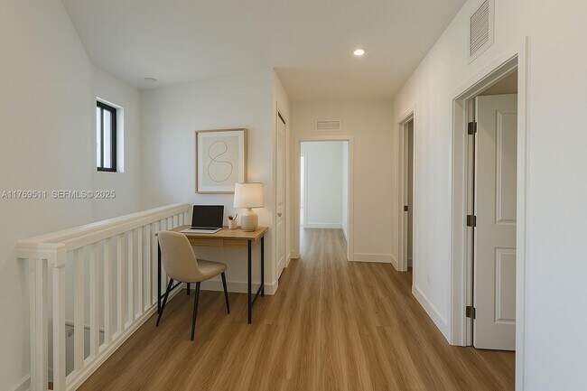 Building Photo - 1280 N Flagler Ave