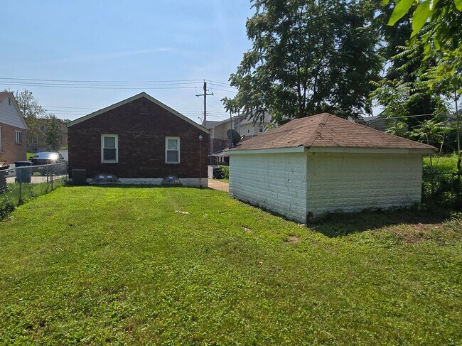 Building Photo - 5361 Wilborn Dr