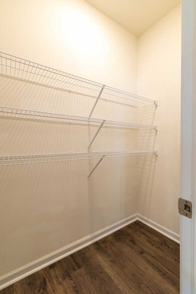 Building Photo - 4714 Willow Bluff Cir