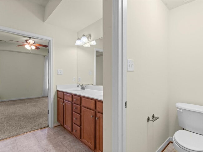 Building Photo - 709 Abbey Village Cir