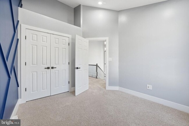 Building Photo - 7665 Audubon Meadow Way