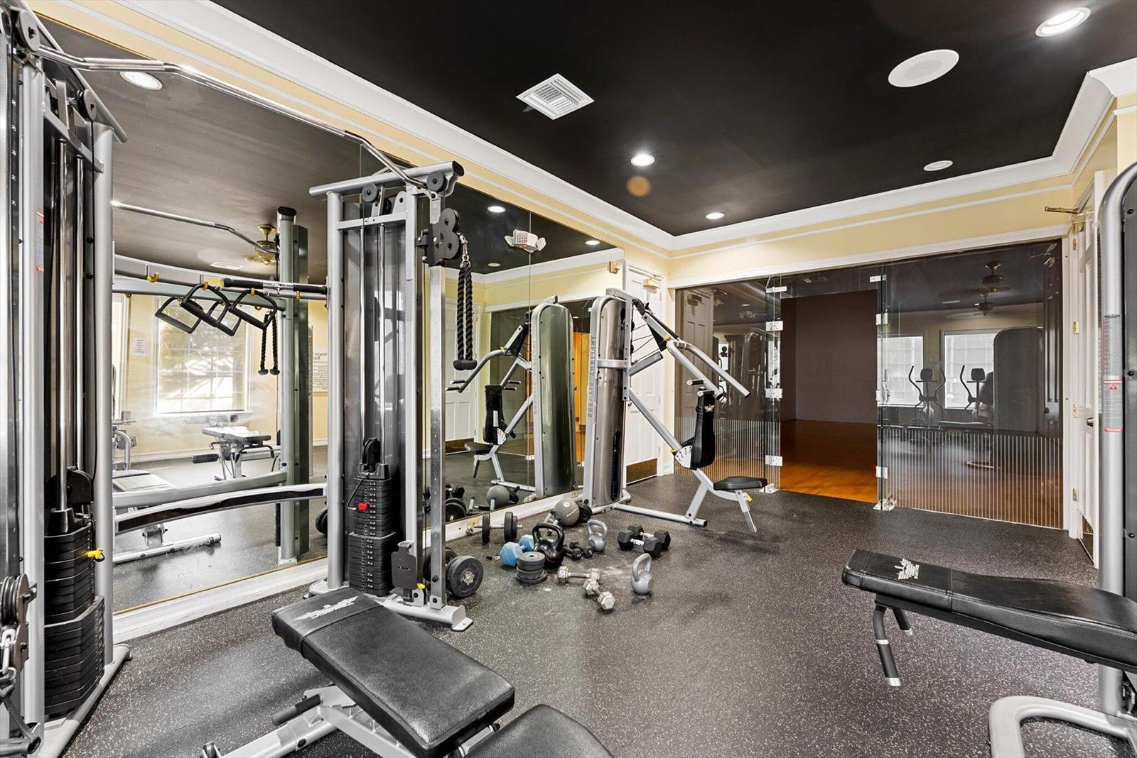 Building Photo - 15025 Michelangelo Blvd